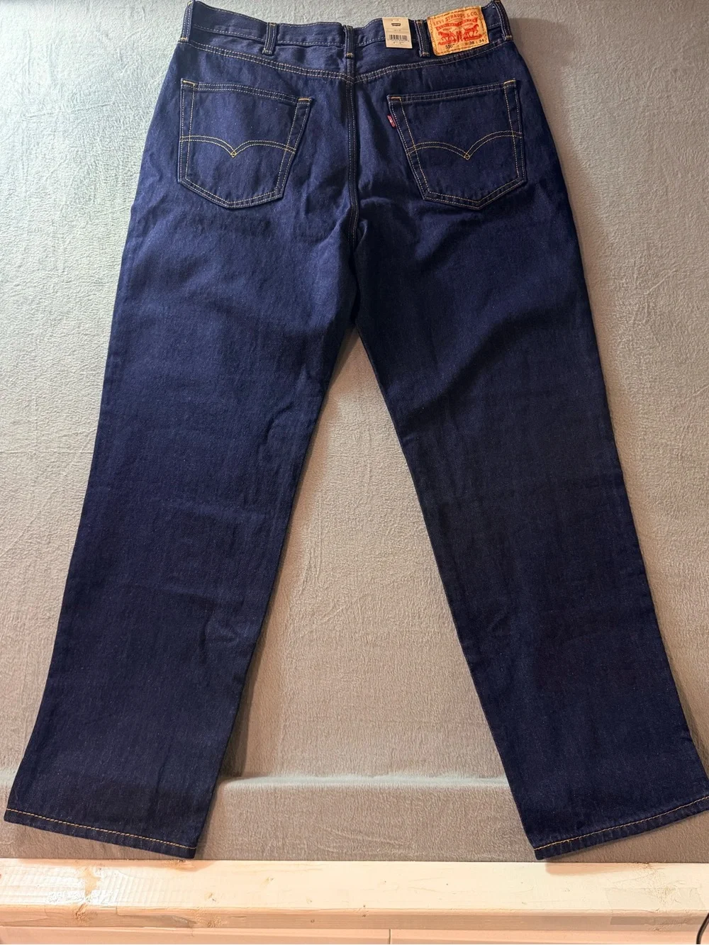 Levi’s - Men's 550 Relaxed Dark Blue Jeans - Classic Straight Fit